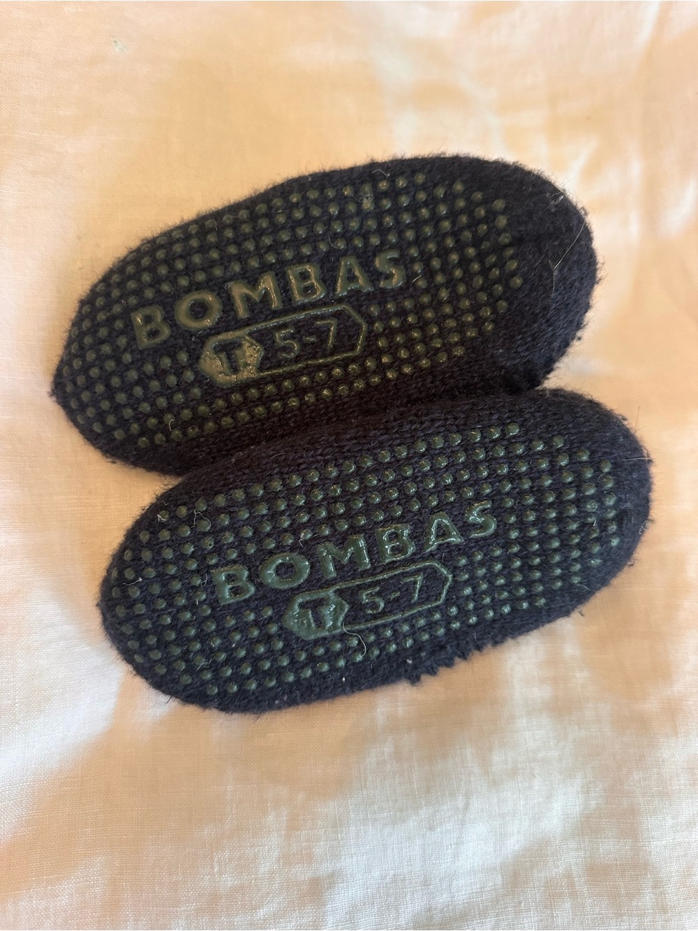 Bombas navy blue slipper Sock Grips with Green Dotted Grip